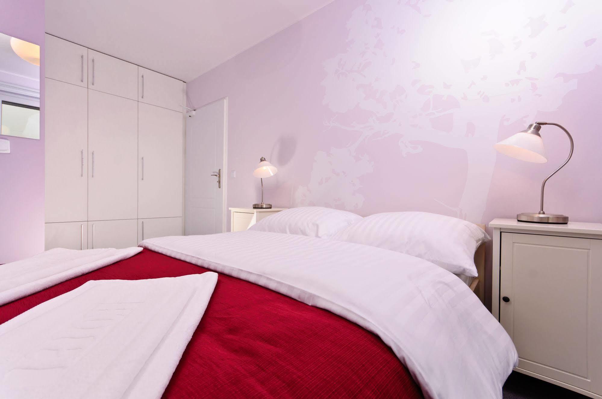 Cilantro Bed & Breakfast Wroclaw Exterior photo